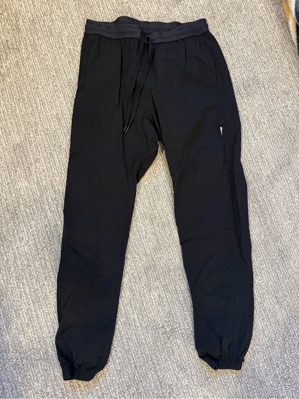 Alphalete Performance Division Joggers Black M Athletic Gym Workout Pants